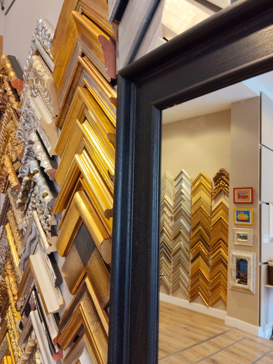 Moldura negra de 12 cm Moldura negra de 12 cm