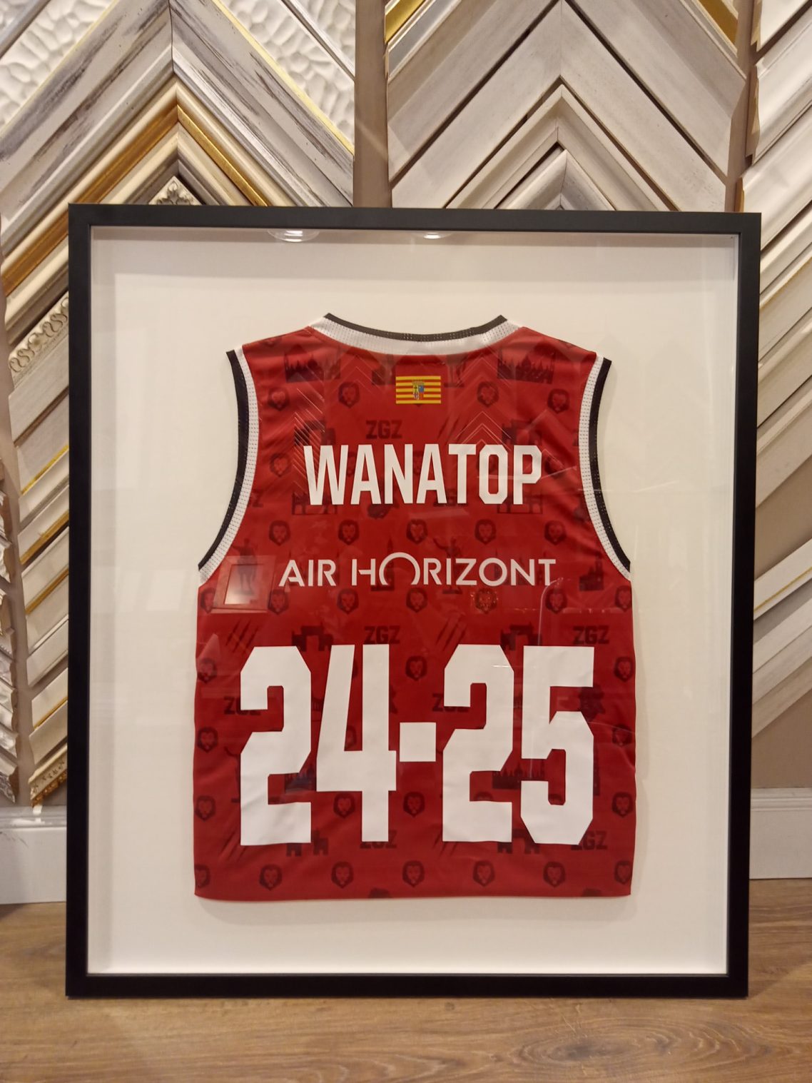 Patrocinadores Casademont Enmarcación para camiseta de baloncesto en Zaragoza